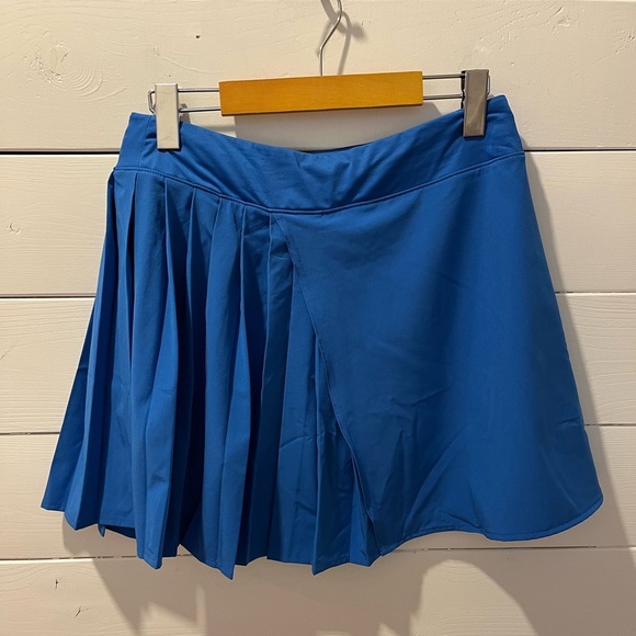 Lolë Blue Pleated Skort – Size S/P💙 - Picture 1 of 9